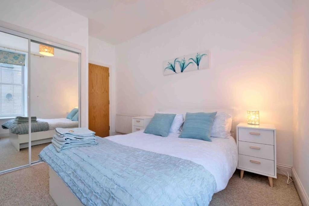 Modern & Spacious Apartment In City Centre Aberdeen Exterior foto